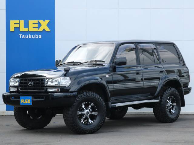 王道のブラックカスタムのランクル８０が完成致しました！