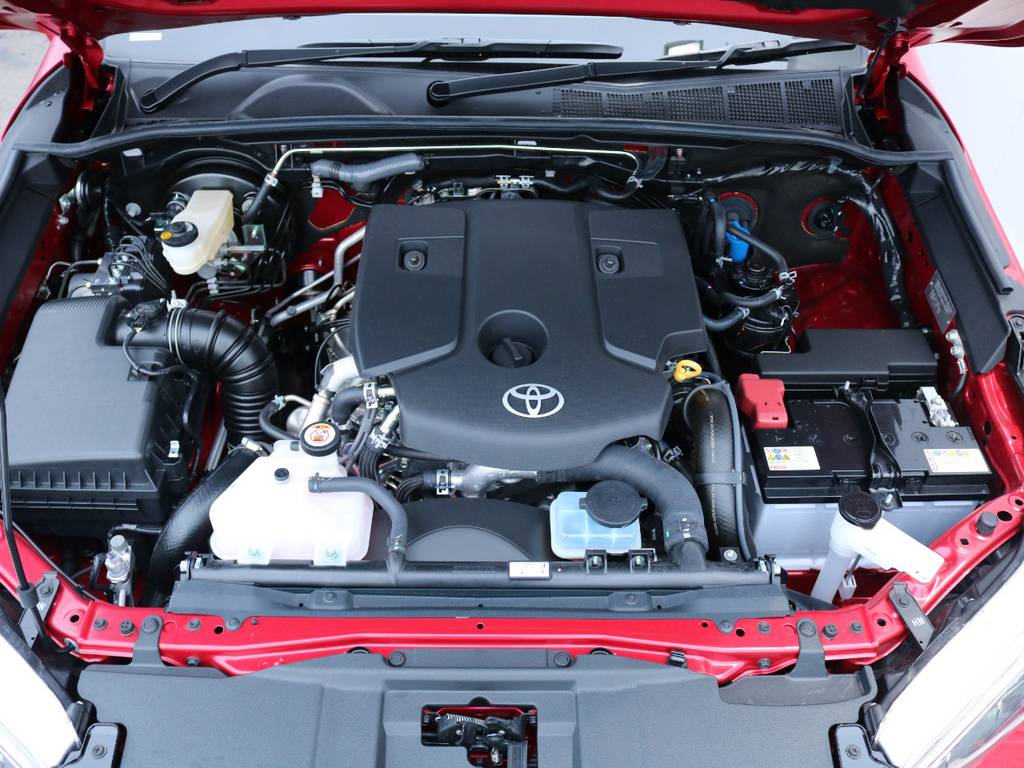 ２４００ｃｃディーゼルエンジン搭載！