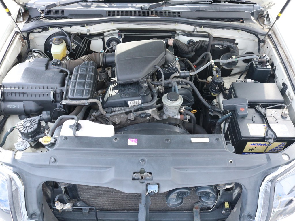 2.7Lガソリンエンジン！タイミングチェーン式ですので後々高額メンテナンスとなるベルトの交換も不要です！！
