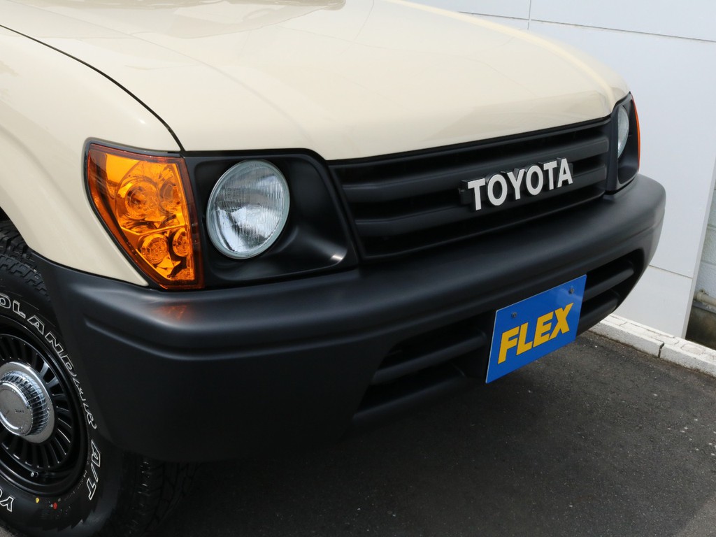 TOYOTA文字グリルでより一層クラシック感が増します！