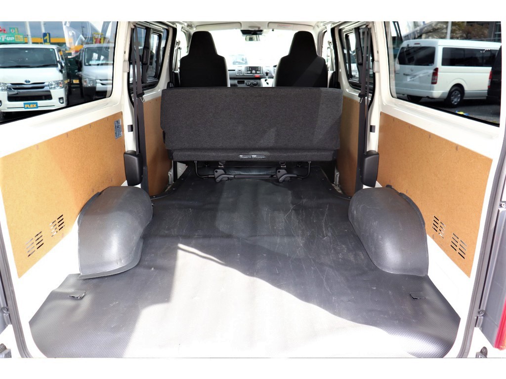 もちろん納車前にも点検整備を行い、オイル類や消耗品の交換を行います！また最終仕上げを行いご納車をさせていただきます！