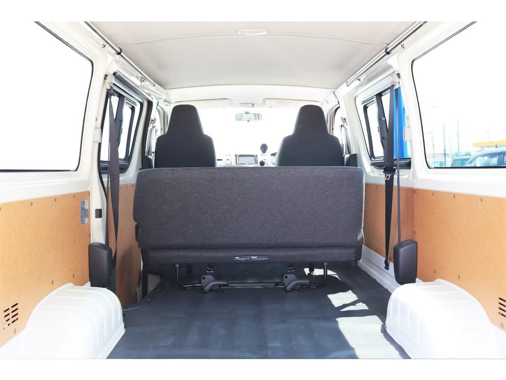 もちろん納車前にも点検整備を行い、オイル類や消耗品の交換を行います！また最終仕上げを行いご納車をさせていただきます！