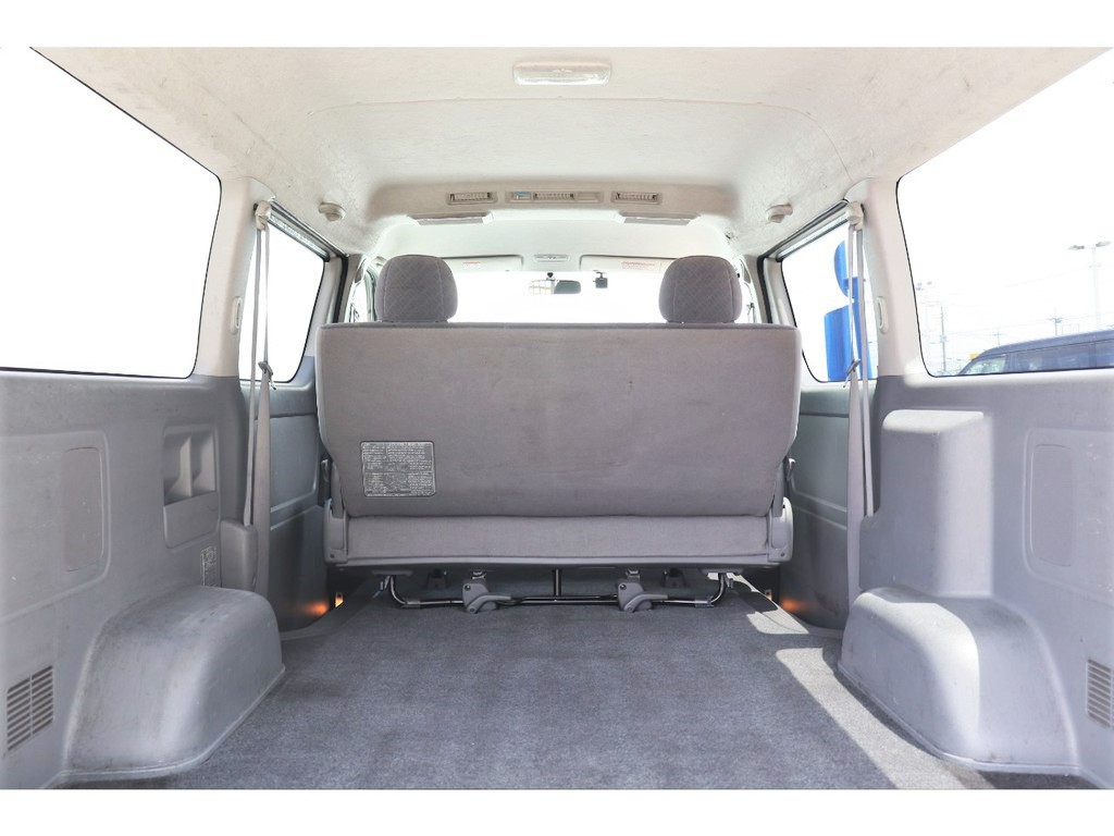 もちろん納車前にも点検整備を行い、オイル類や消耗品の交換を行います！また最終仕上げを行いご納車をさせていただきます！
