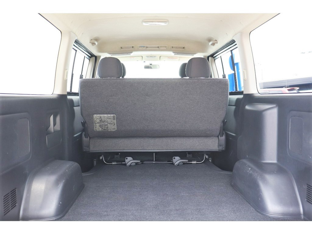 もちろん納車前にも点検整備を行い、オイル類や消耗品の交換を行います！また最終仕上げを行いご納車をさせていただきます！