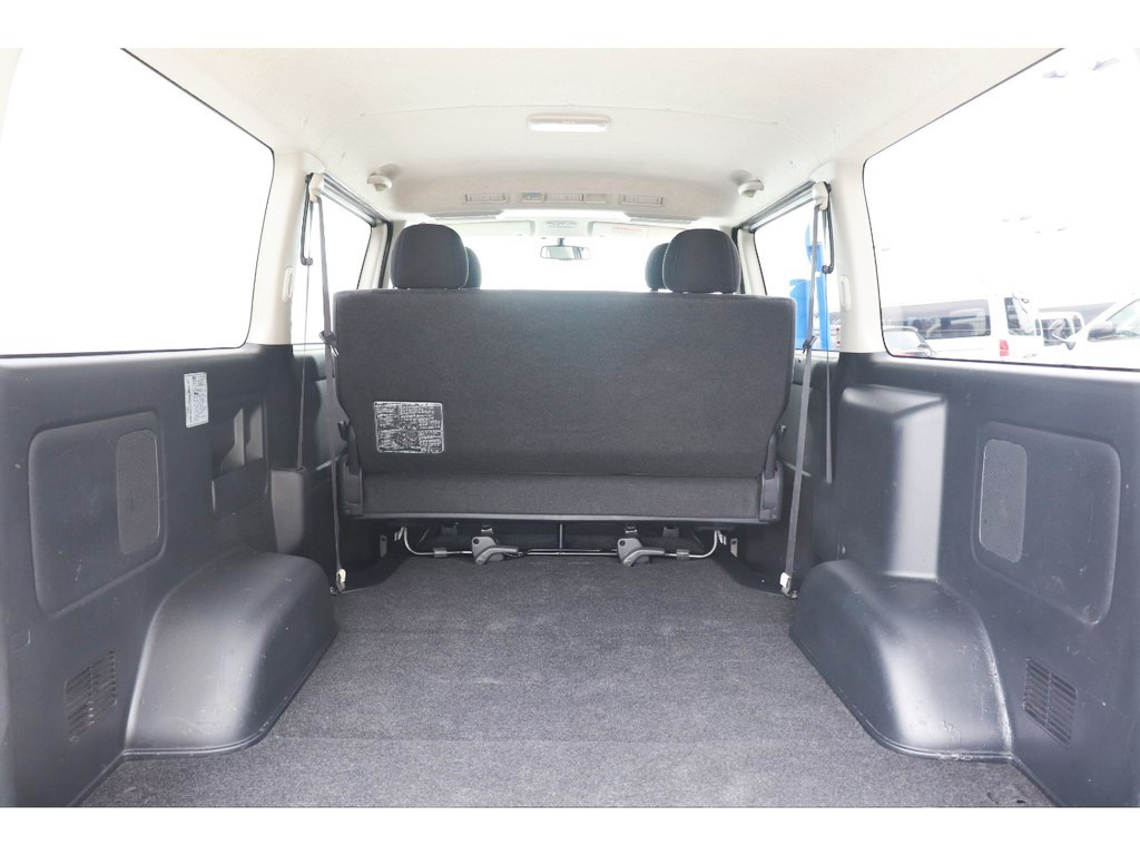 もちろん納車前にも点検整備を行い、オイル類や消耗品の交換を行います！また最終仕上げを行いご納車をさせていただきます！