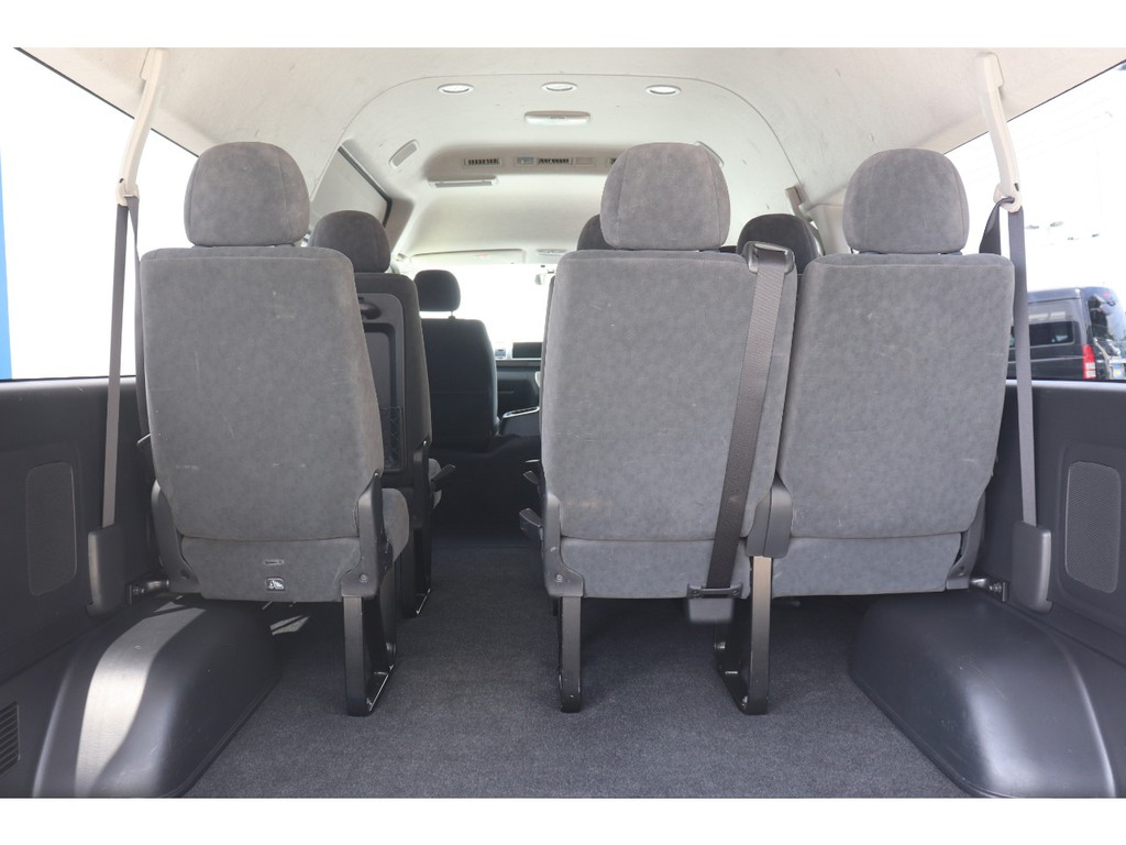もちろん納車前にも点検整備を行い、オイル類や消耗品の交換を行います！また最終仕上げを行いご納車をさせていただきます！