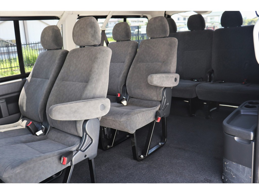 もちろん納車前にも点検整備を行い、オイル類や消耗品の交換を行います！また最終仕上げを行いご納車をさせていただきます！