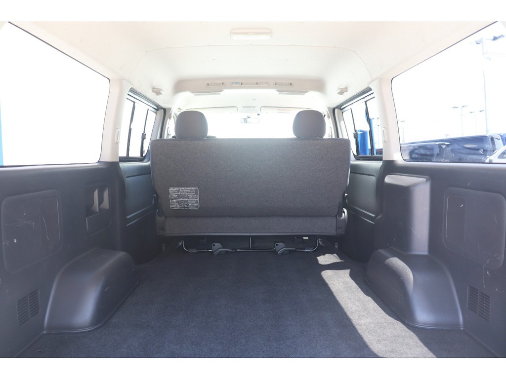 もちろん納車前にも点検整備を行い、オイル類や消耗品の交換を行います！また最終仕上げを行いご納車をさせていただきます！