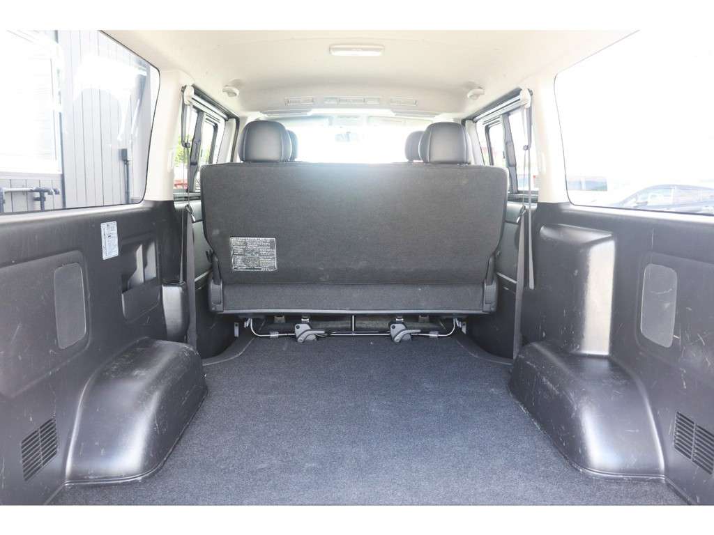 もちろん納車前にも点検整備を行い、オイル類や消耗品の交換を行います！また最終仕上げを行いご納車をさせていただきます！