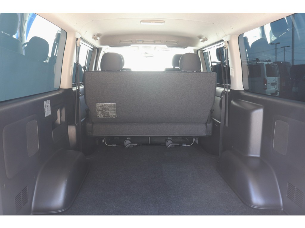 もちろん納車前にも点検整備を行い、オイル類や消耗品の交換を行います！また最終仕上げを行いご納車をさせていただきます！