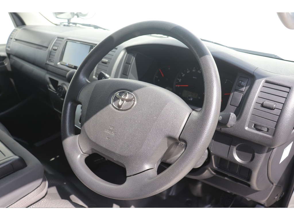 トヨタ レジアスエース 3.0 DX ロングボディ ディーゼルターボ 4WD 