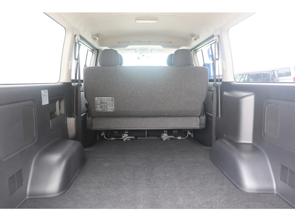 もちろん納車前にも点検整備を行い、オイル類や消耗品の交換を行います！また最終仕上げを行いご納車をさせていただきます！
