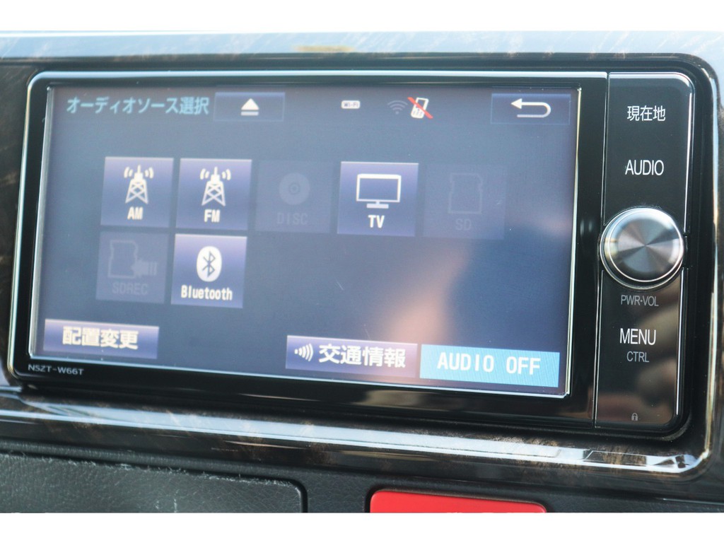 純正ＳＤナビを搭載！フルセグＴＶ視聴やBluetooth接続も可能でドライブを盛り上げてくれます！