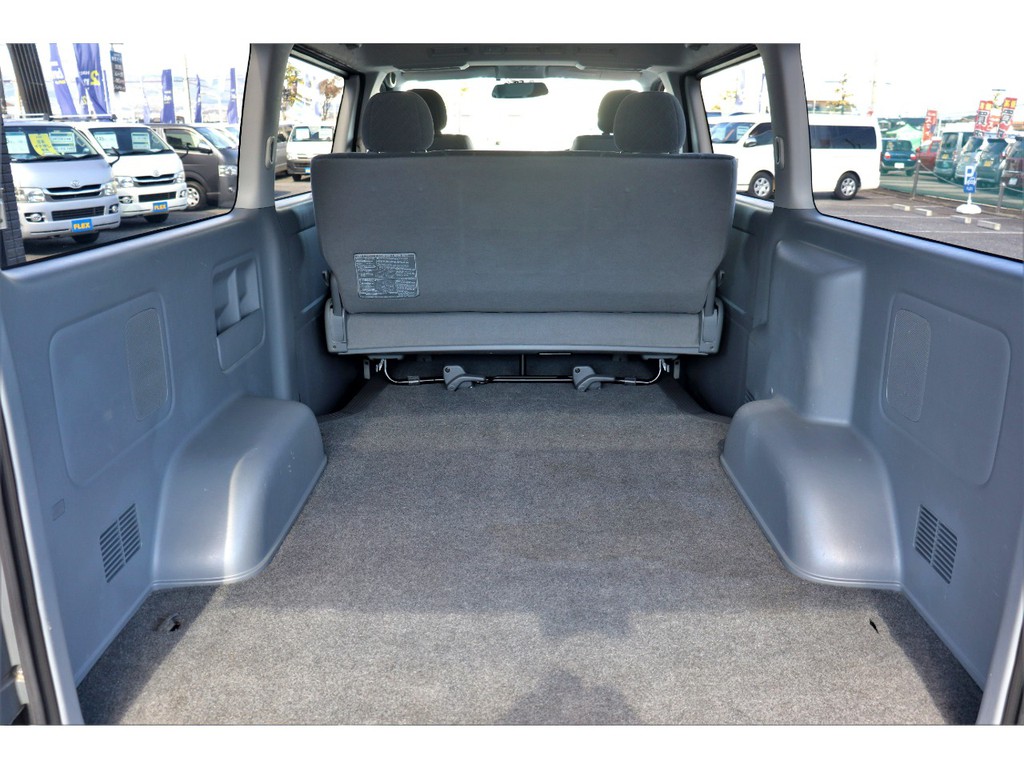 もちろん納車前にも点検整備を行い、オイル類や消耗品の交換を行います！また最終仕上げを行いご納車をさせていただきます！
