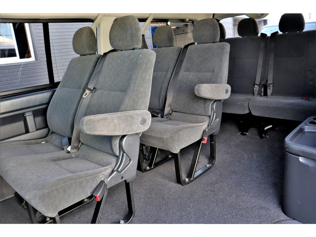 もちろん納車前にも点検整備を行い、オイル類や消耗品の交換を行います！また最終仕上げを行いご納車をさせていただきます！