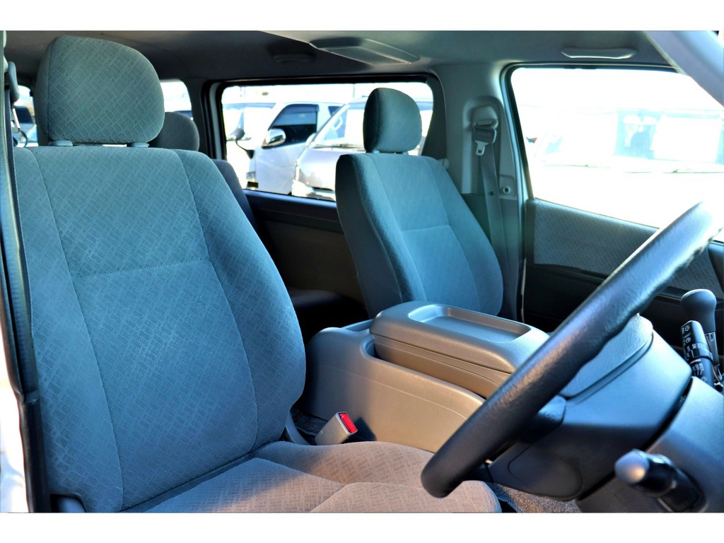 スーパーＧＬシートは厚みが有り長時間の運転も楽々♪