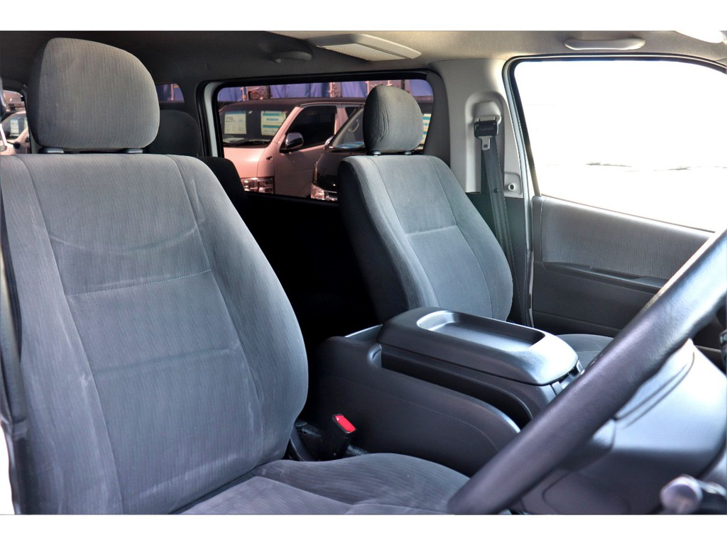 スーパーＧＬシートは厚みが有り長時間の運転も楽々♪