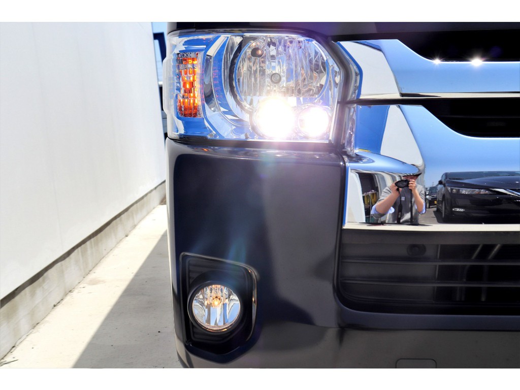 メーカーオプション ＬＥＤヘッドライト！