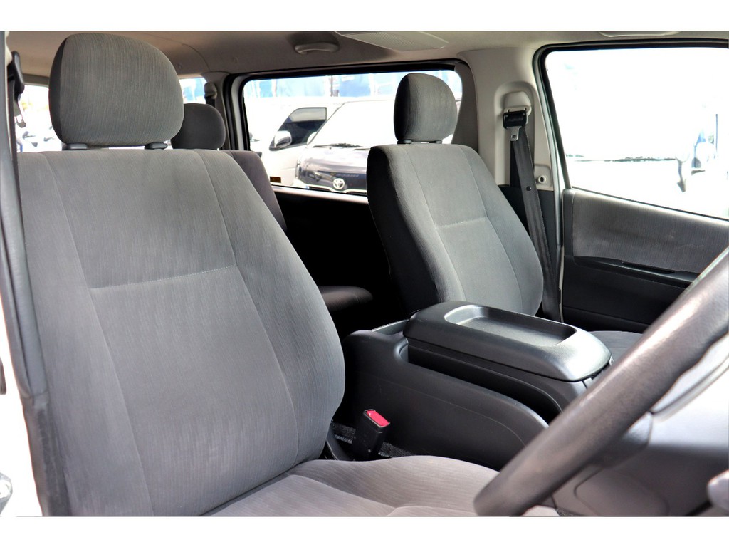 スーパーＧＬシートは厚みが有り長時間の運転も楽々♪