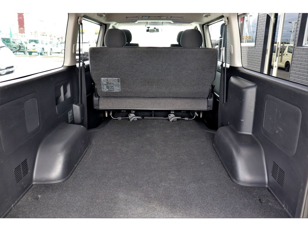 もちろん納車前にも点検整備を行い、オイル類や消耗品の交換を行います！また最終仕上げを行いご納車をさせていただきます！