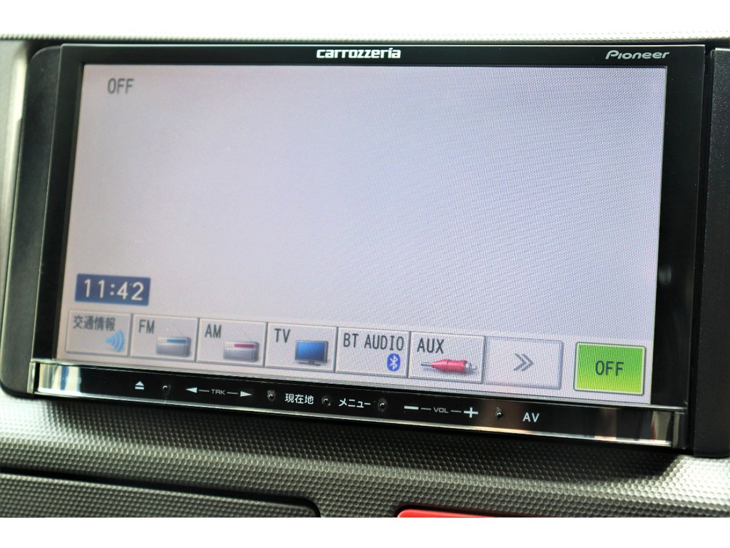 カロッツェリアＨＤＤナビ搭載！フルセグＴＶ視聴やBluetooth接続も可能！