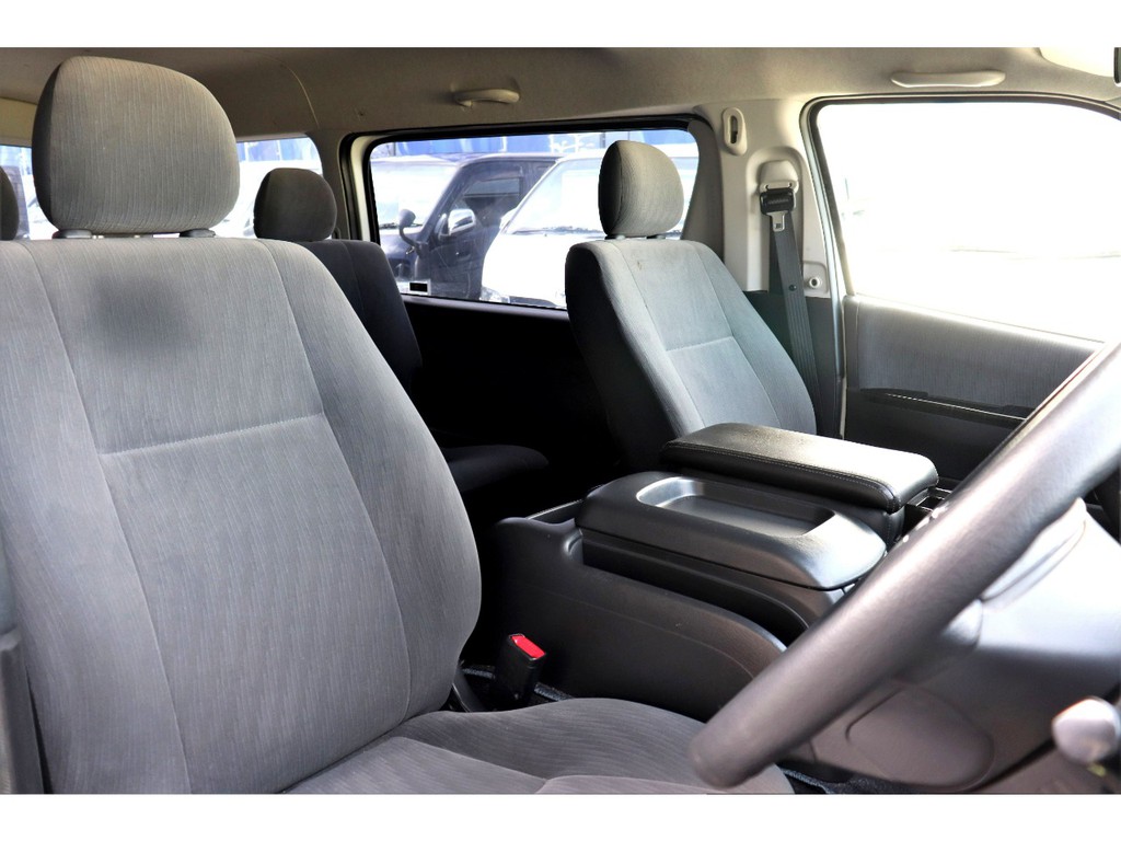 スーパーＧＬシートは厚みが有り長時間の運転も楽々♪