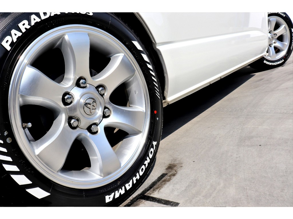 プラド純正アルミにホワイトレタータイヤをインストール！