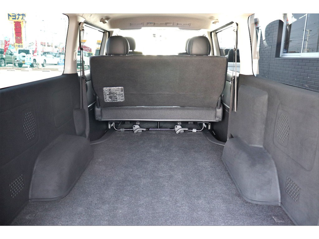もちろん納車前にも点検整備を行い、オイル類や消耗品の交換を行います！また最終仕上げを行いご納車をさせていただきます！