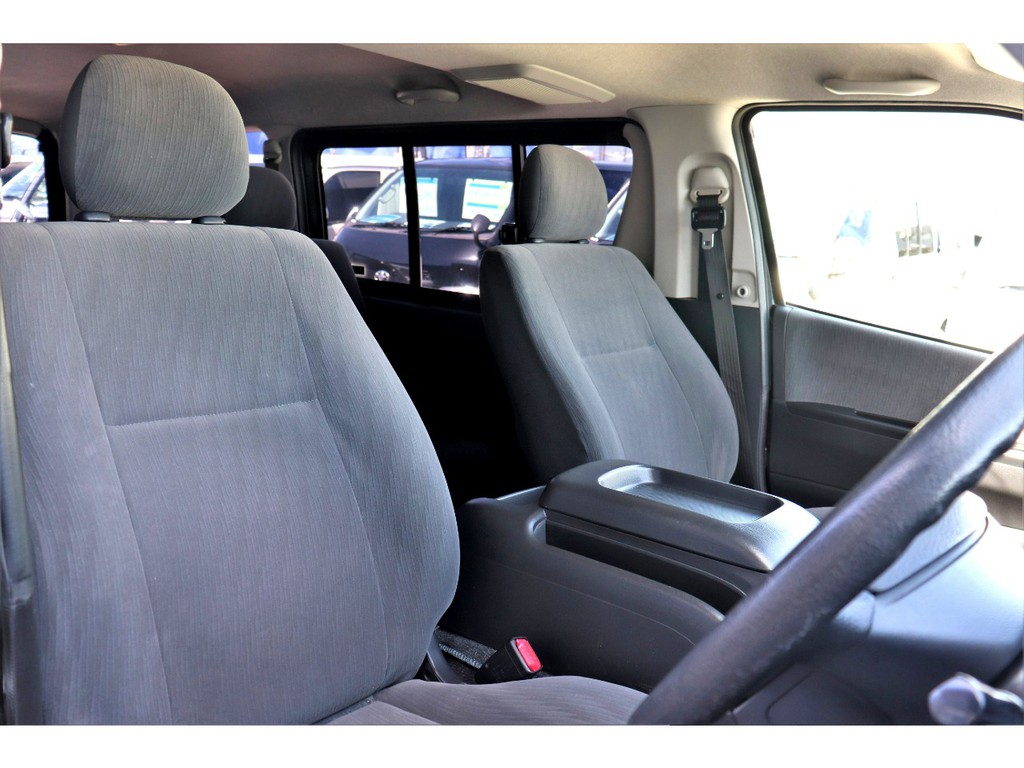 スーパーＧＬシートは厚みが有り長時間の運転も楽々♪