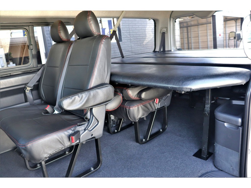 ベッドキット搭載で車中泊もお楽しみいただけます！