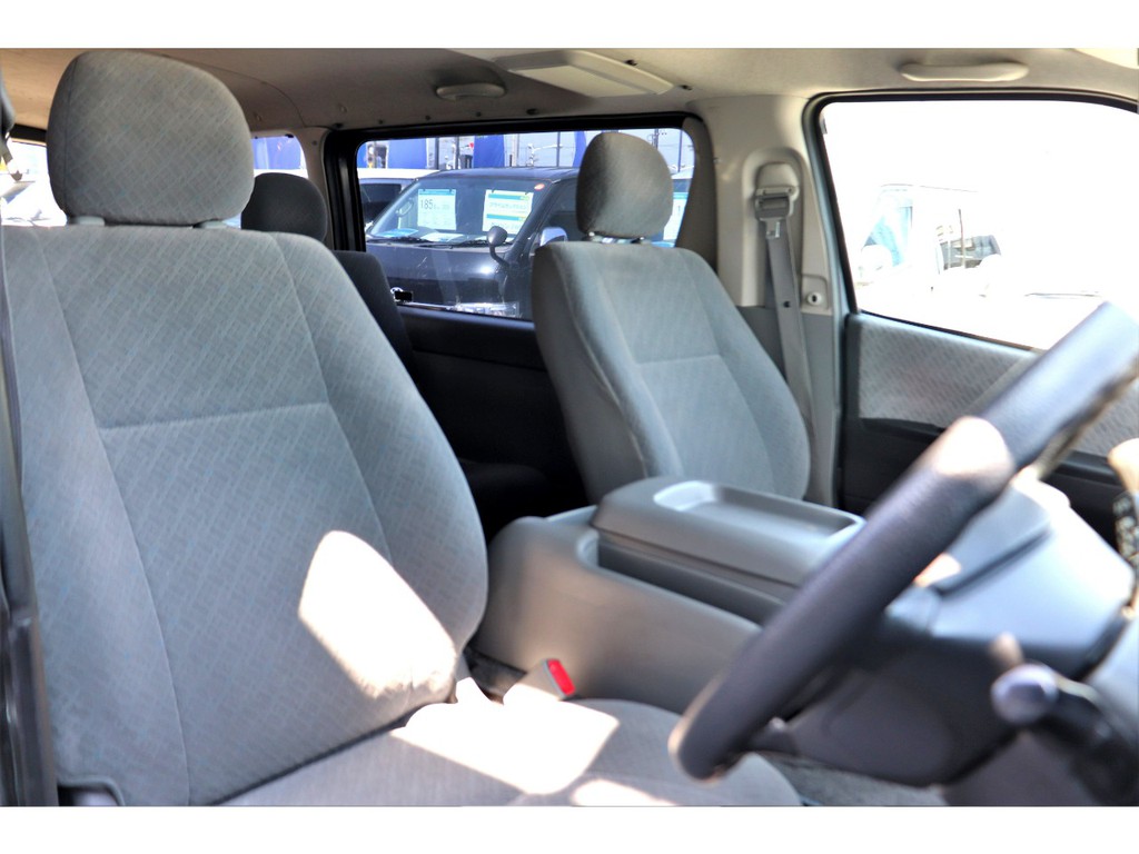 スーパーＧＬシートは厚みが有り長時間の運転も楽々♪