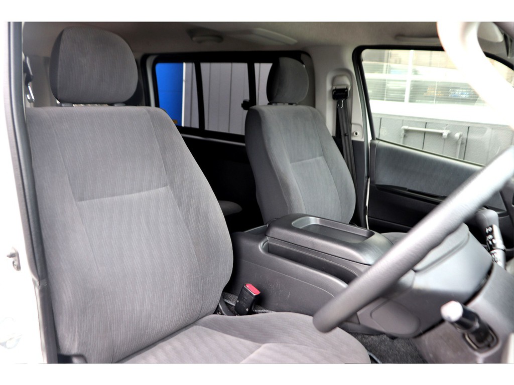 スーパーＧＬシートは厚みが有り長時間の運転も楽々♪