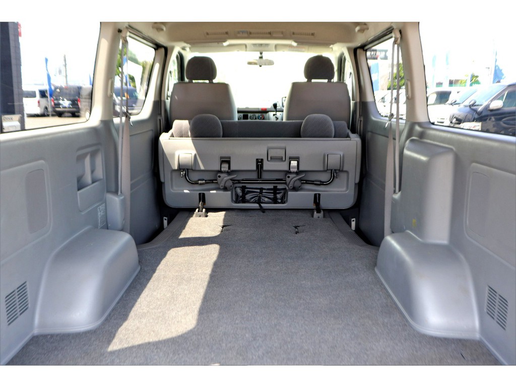 もちろん納車前にも点検整備を行い、オイル類や消耗品の交換を行います！また最終仕上げを行いご納車をさせていただきます！