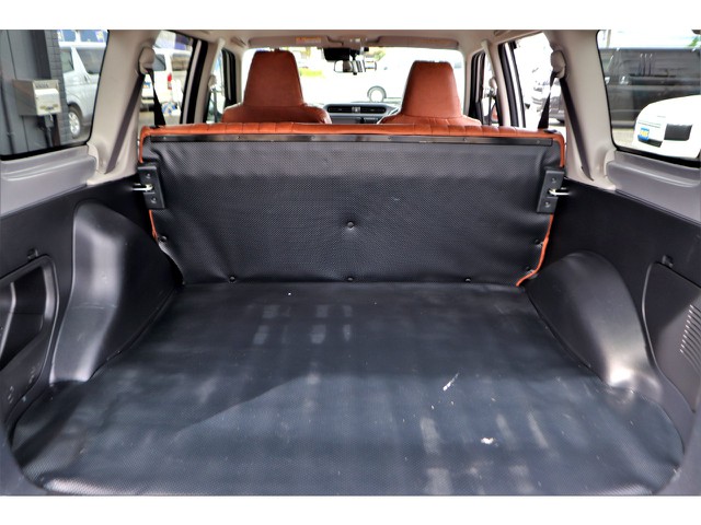 納車前に点検整備を行い、オイル類や消耗品の交換を行います！また最終仕上げを行いご納車をさせていただきます！