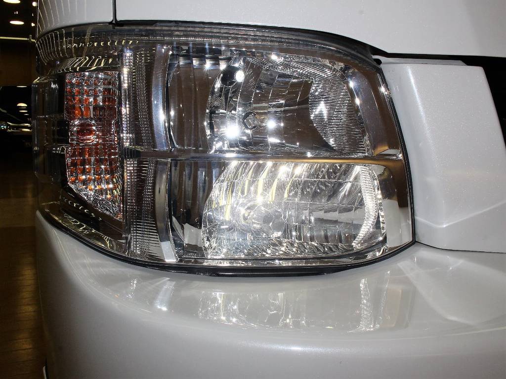 ３型メーカーオプションのＨＩＤヘッドライト！スモールランプＬＥＤ交換済み！