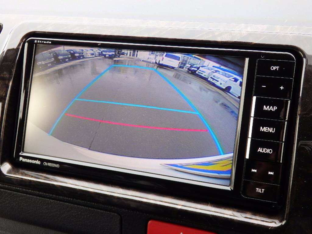 メーカーオプションバックカメラもナビ画面に連動加工済みです！