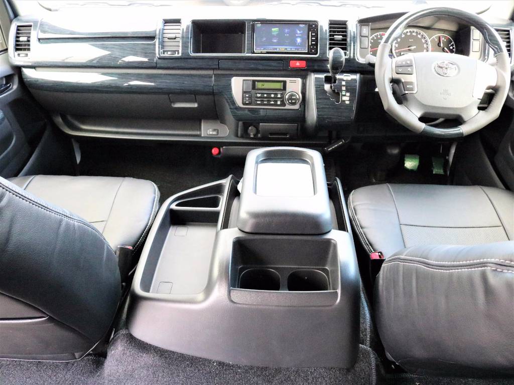 【新車ハイエースワゴン ４ＷＤ ＧＬ ツインナビＰＫＧ】