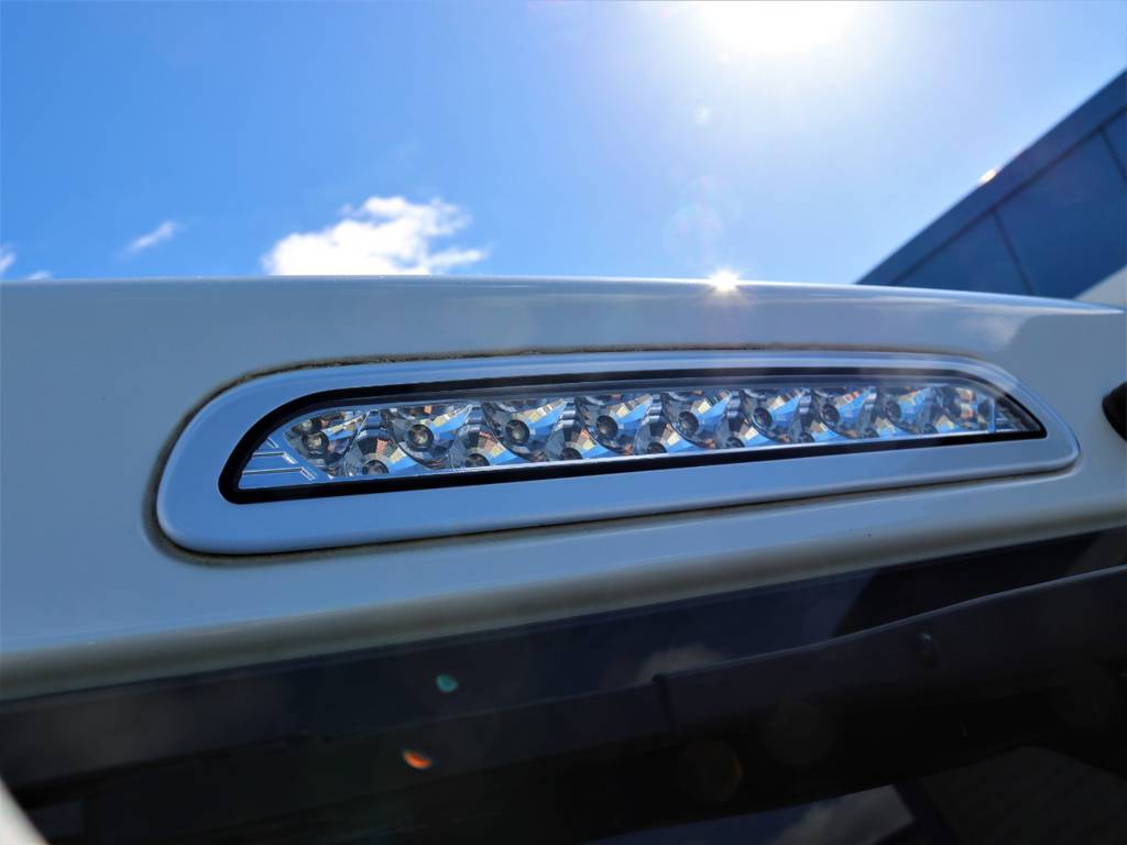 ヴァレンティ LEDハイマウントストップランプ！