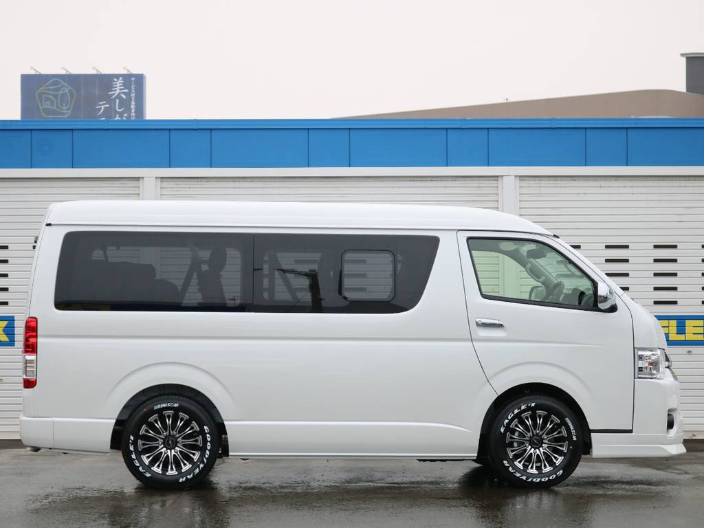 1.5インチローダウンしております！見た目をカッコよくするのはもちろん、乗り降りがしやすくなります！