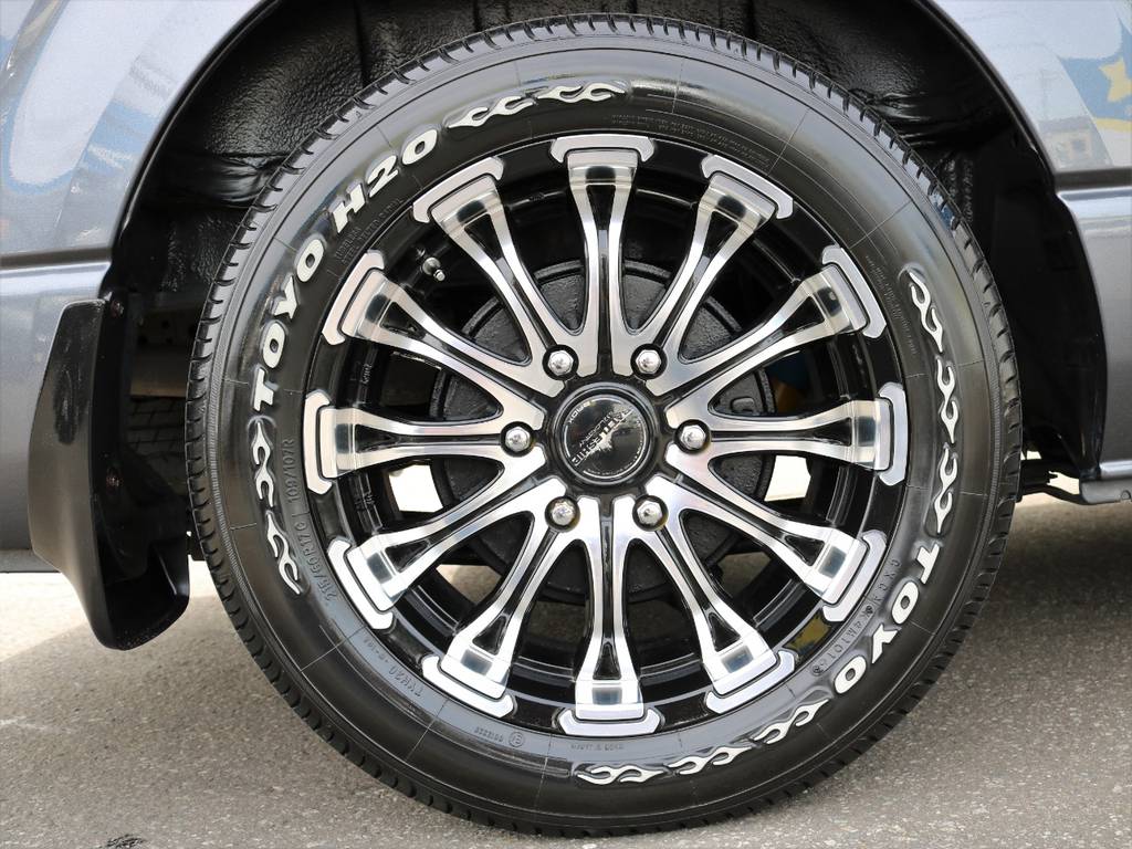 足元はバトルシップ17in/TOYO H20タイヤ！