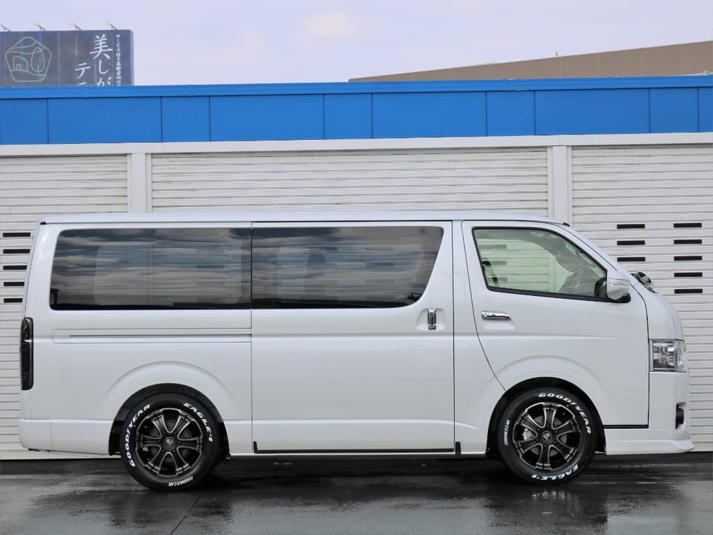両側パワースライドドア付き！スマートキーや運転席のスイッチひとつでラクラク開閉！