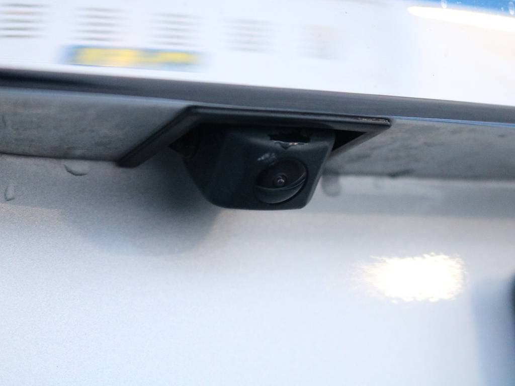 バックカメラ搭載！駐車時の運転も安心です！