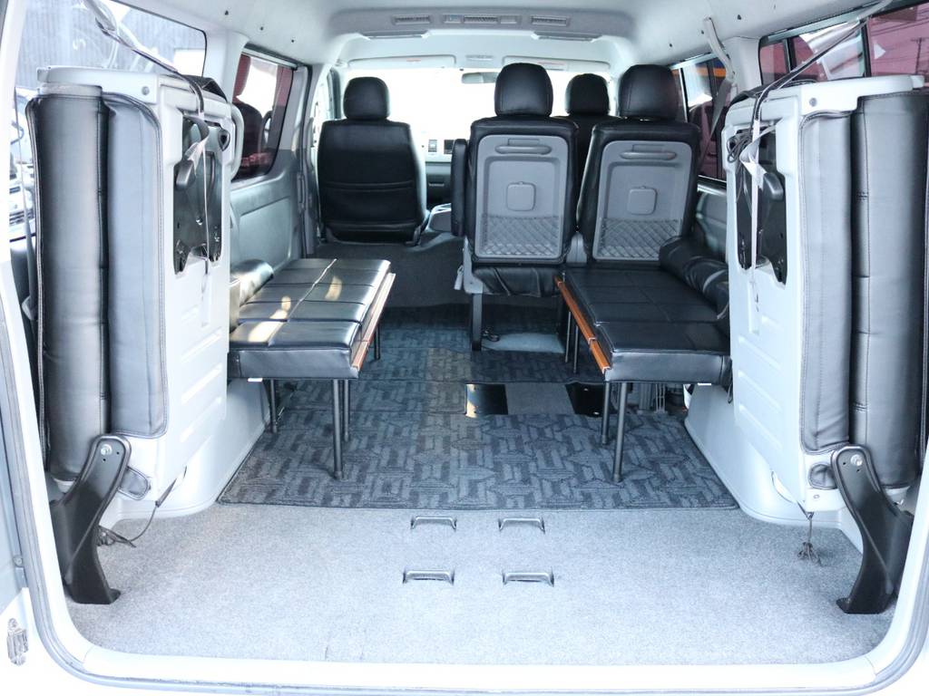 マットを外して横向き座席！新車新規では取得できなくなった希少な仕様！