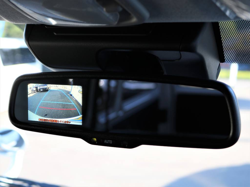 メーカーオプション自動防眩ミラー付きです！