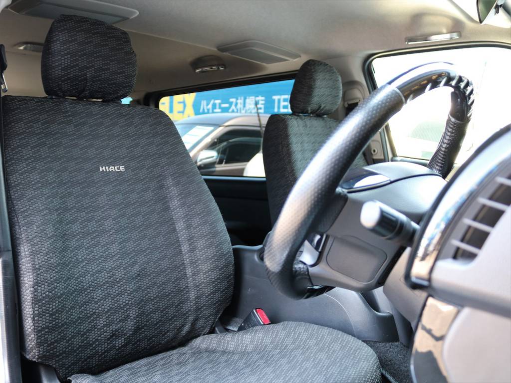 TOYOTA純正シートカバー装着！