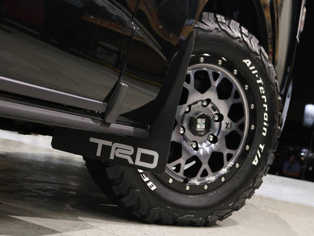 TOYOA　TRDマッドフラップ！