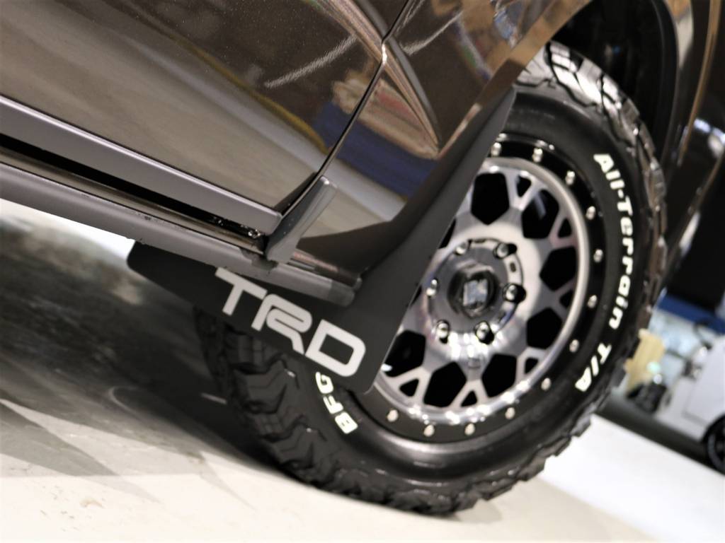 TOYOA　TRDマッドフラップ！
