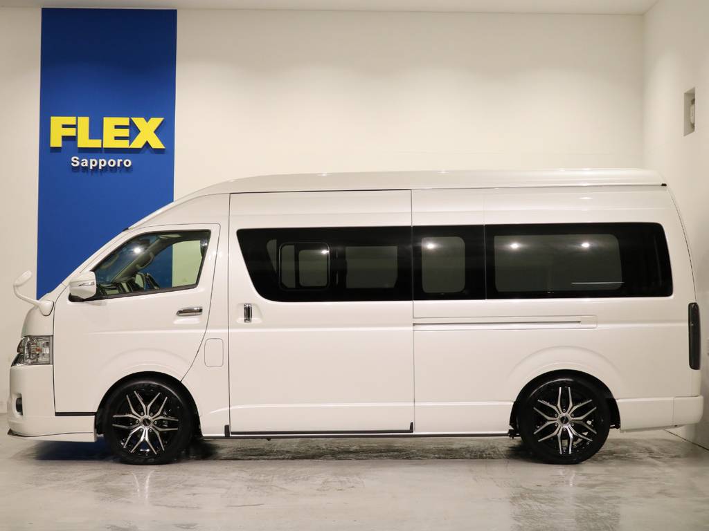 片側スライドドア車輛となります！