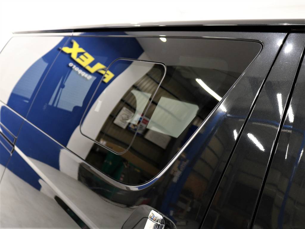 小窓付き車輛となります！車中泊にもお勧めです！