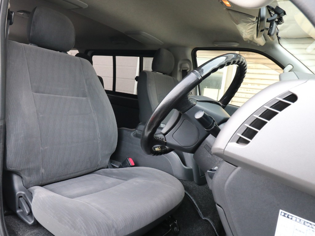 運転席側シート状態良好です！